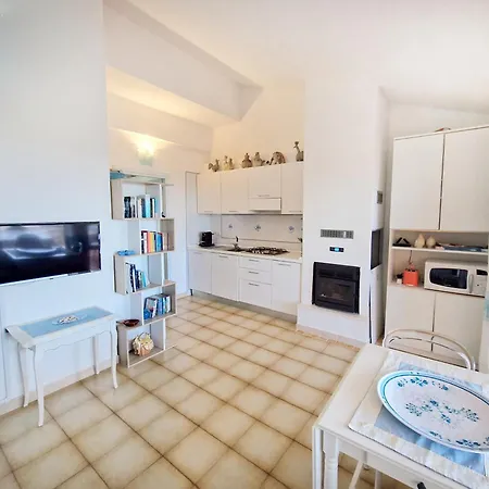 Brunetti, Sant'elmo Costa Rei Tatil Evi